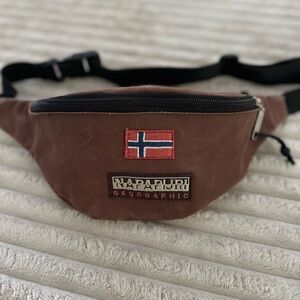 NAPAPIJRI Waist Bag - Belt Bag